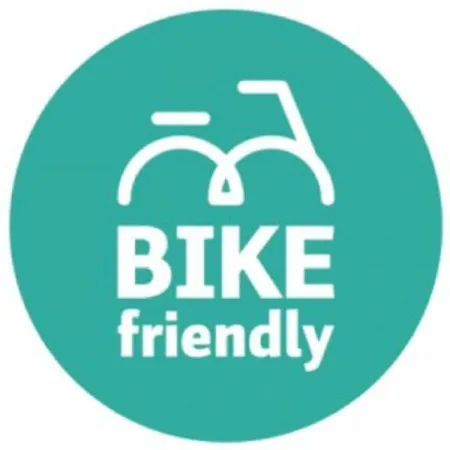 Iva Apartments&bikes * Pola