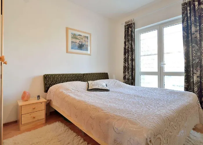 Iva Apartments&bikes شقة بولا