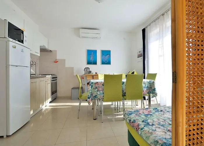 Iva Apartments&bikes * بولا