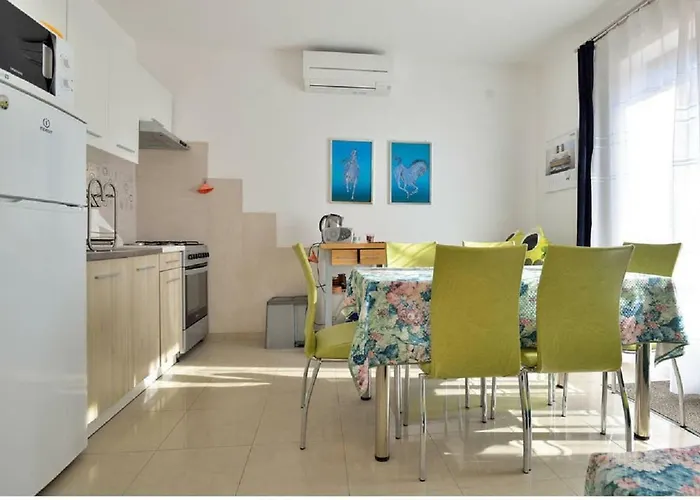 شقة Iva Apartments&bikes